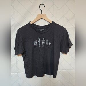 American Eagle Outfitters Black Short Sleeve Tee with Graphic Design